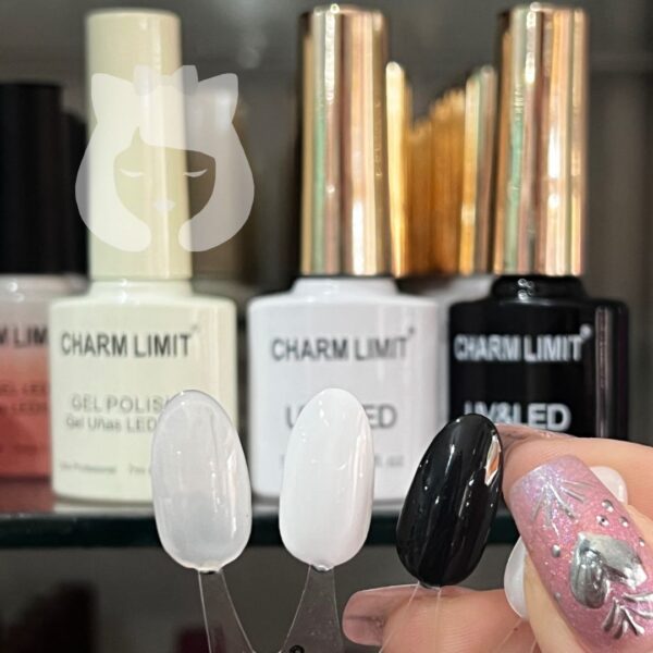 Esmalte Charm Limit Negro y Blanco