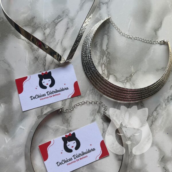 Collar Rígido Plateados