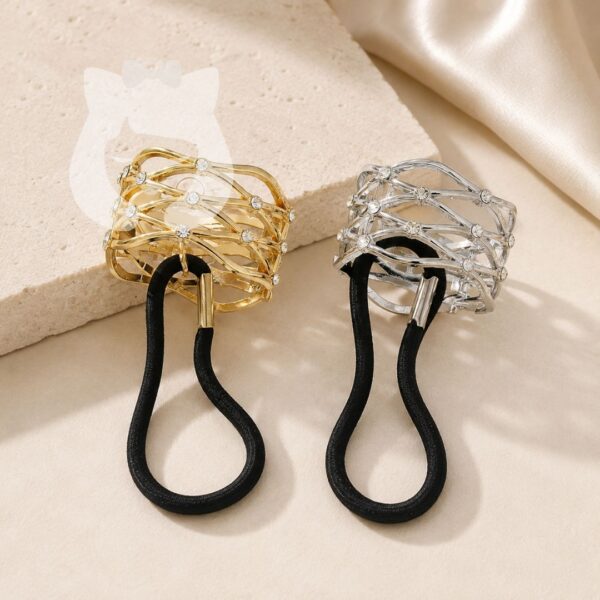 Colita Aplique Metal C/Strass Cerrado
